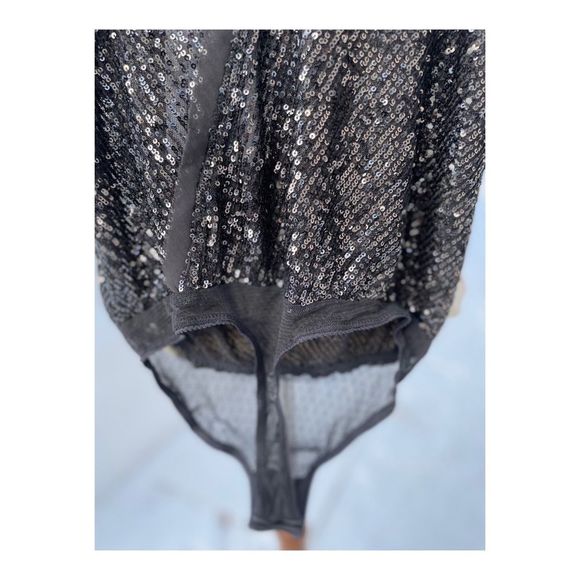 Free People Metallic Shimmer & Shine Bodysuit Night Sz XS NWT Black Silver - Picture 7 of 13
